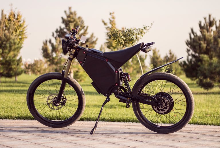 Unleashing the Ultimate E-Biking Experience: Conquer Any Terrain with All-Wheel Drive!